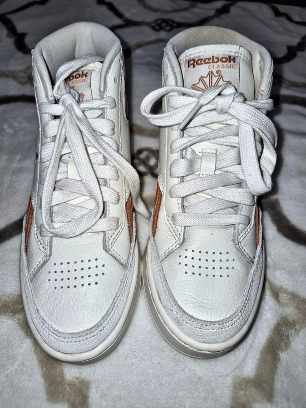 Reebok Club C Mid II Vintage High Top Sneakers White & Orange US 5.5